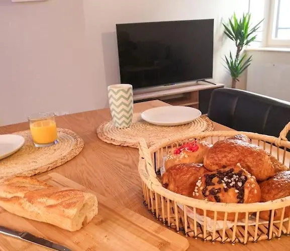 L'escapade, Spacieux Duplex Διαμέρισμα Crémieu