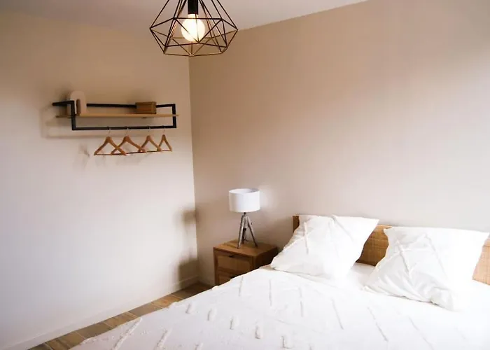 L'escapade, Spacieux Duplex Apartment Cremieu